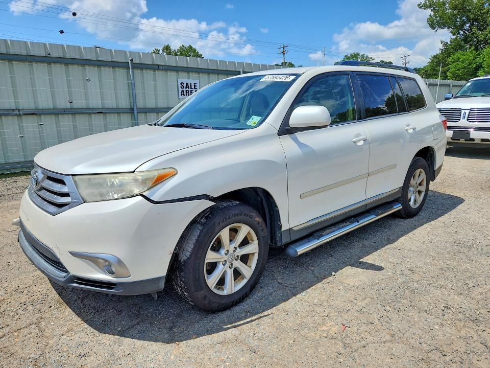 2011 Toyota Highlander VIN 5TDZK3EH5BS043217 COPART salvage auction — WATER/FLOOD, La - Cert Of Title-Salvage Flood, sold $750 on 2026-07-23 (photo 1)