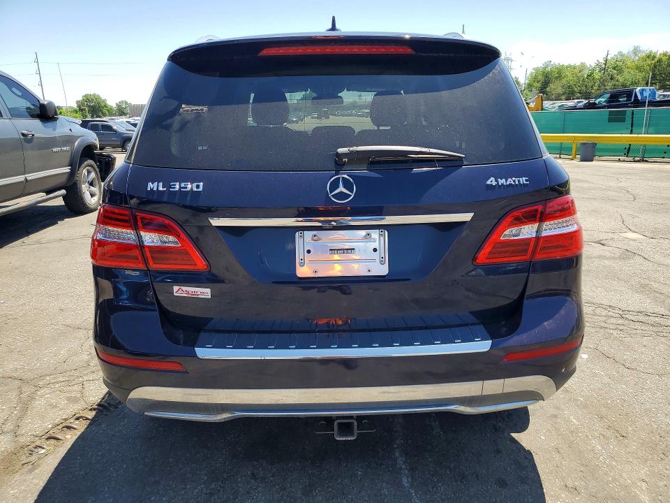 2015 Mercedes-benz VIN 4JGDA5HB1FA565678 COPART salvage auction — MINOR DENT/SCRATCHES, Co - Dis/Dlr/Exp Only Clean Title, sold $3,100 on 2026-07-14 (photo 6)
