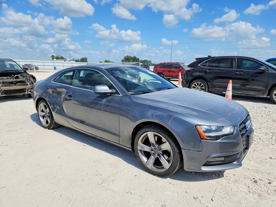 2014 Audi A5 VIN WAUCFAFR3EA031202 COPART salvage auction — SIDE, Tx - Salvage Vehicle Title, sold $2,000 on 2026-08-13 (photo 4)