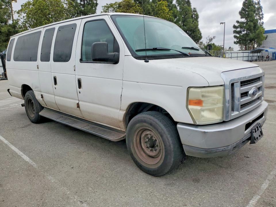 2011 Ford Econoline e350 VIN 1FBSS3BL1BDA35836 COPART salvage auction — MINOR DENT/SCRATCHES, Ca - Dis/Dlr/Exp Only Clean Title, sold $850 on 2026-07-02 (photo 4)
