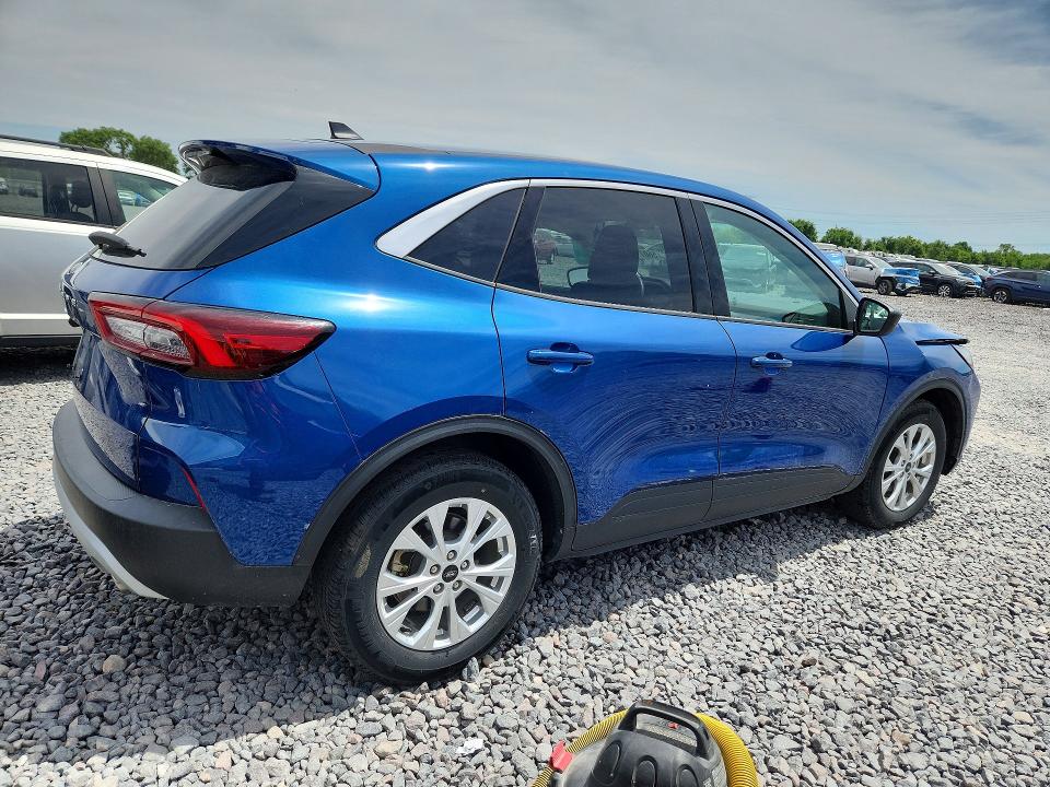 2023 Ford Escape VIN 1FMCU0GN6PUA22828 COPART salvage auction — FRONT END, Il - Salvage Certificate, sold $6,375 on 2026-07-28 (photo 3)