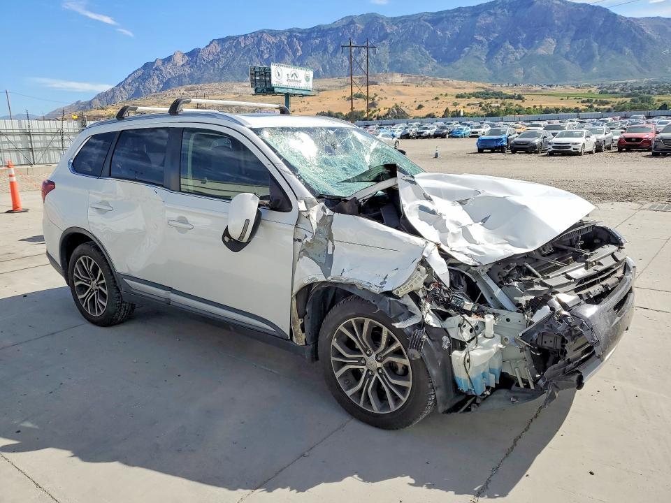 2016 Mitsubishi Outlander VIN JA4JZ4AX0GZ008791 COPART salvage auction — FRONT END, Id - Certificate Of Title, sold $800 on 2026-07-14 (photo 4)
