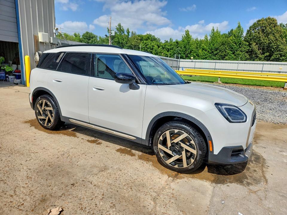 2025 Mini Countryman VIN WMZ23GA01S7S66659 COPART salvage auction — WATER/FLOOD, Tn - Salvage Cert-Water Damage, sold $16,700 on 2026-07-28 (photo 4)
