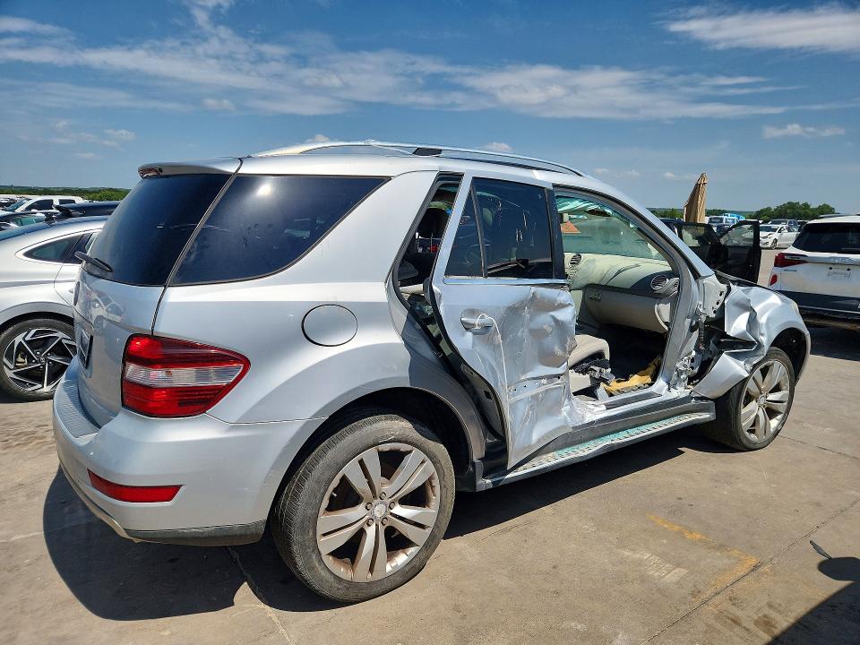 2010 Mercedes-benz Ml-class VIN 4JGBB5GB6AA567571 COPART salvage auction — SIDE, TX - SALVAGE VEHICLE TITLE, sold $900 on 2026-07-09 (photo 3)
