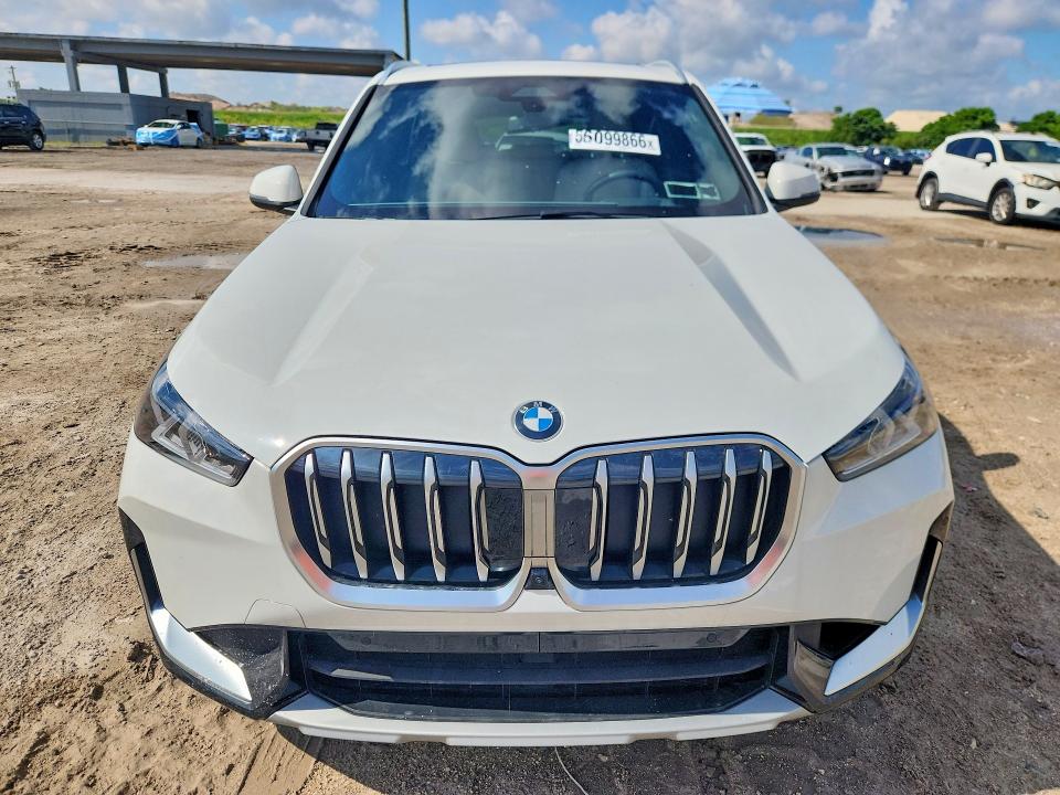 2025 BMW X1 VIN WBX73EF08S5257992 COPART salvage auction — REAR END, Fl - Cert Of Title Slvg Rebuildable, sold $10,600 on 2026-10-11 (photo 5)