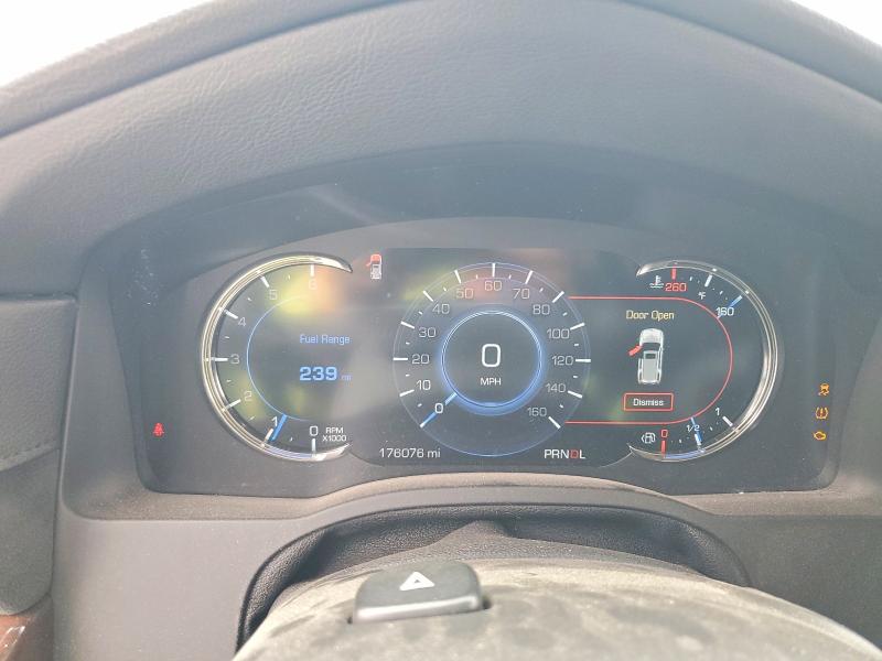 2018 Cadillac Escalade VIN 1GYS4GKJ5JR319316 COPART salvage auction — MINOR DENT/SCRATCHES, Fl - Certificate Of Title, sold $3,250 on 2026-07-31 (photo 9)