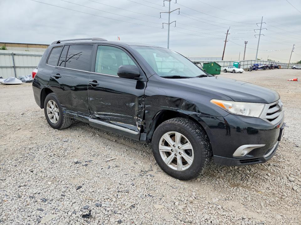2013 Toyota VIN 5TDBK3EH6DS272297 COPART salvage auction — SIDE, Oh - Cert Of Title-Salvage, sold $4,550 on 2026-07-02 (photo 4)