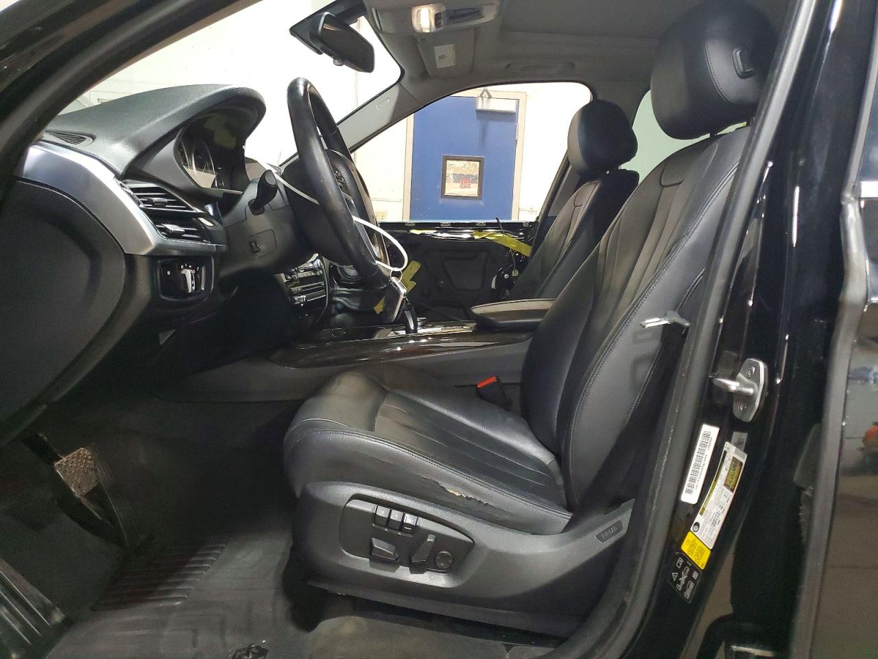 2015 BMW X5 VIN 5UXKR0C59F0P00158 COPART salvage auction — Front End, MN - CERT OF TITLE-SALVAGE, sold $3,250 on 2026-07-09 (photo 7)