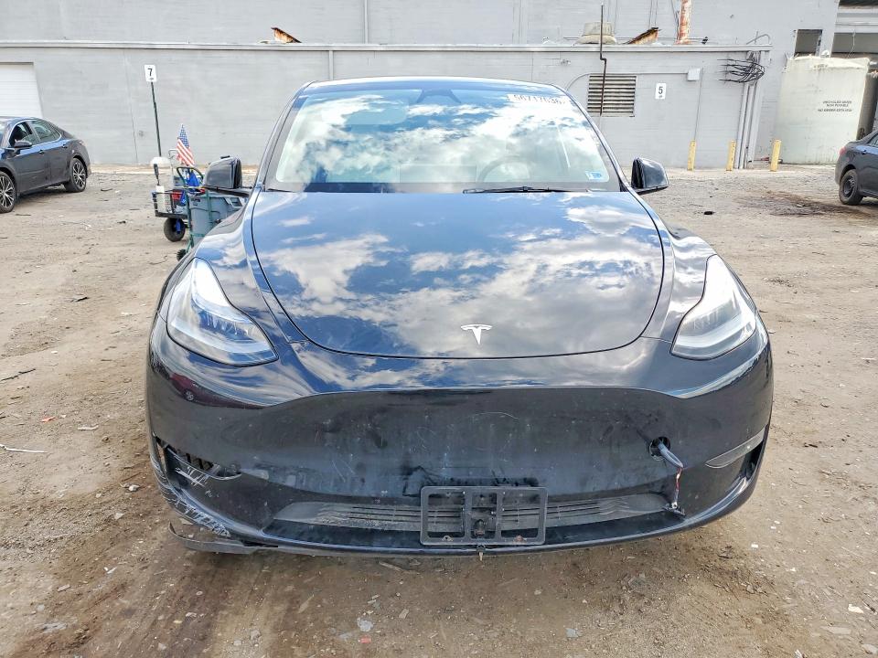 2025 Tesla Model y VIN 7SAYGDEF3SA343294 COPART salvage auction — FRONT END, Va - Cert Of Title - Salvage, sold $21,300 on 2026-07-22 (photo 5)