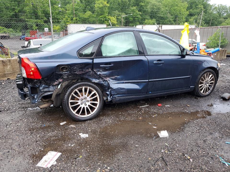 2010 Volvo S40 VIN YV1390MS2A2509506 COPART salvage auction — REAR END, Md - Cert Of Salvage > 75% Damage, sold $125 on 2026-07-14 (photo 3)