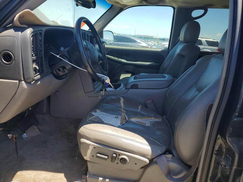 2003 Chevrolet Suburban VIN 3GNFK16T53G223864 COPART salvage auction — MINOR DENT/SCRATCHES, Ca - Dis/Dlr/Exp Only Clean Title, sold $250 on 2026-07-09 (photo 7)
