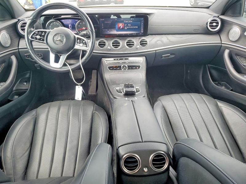 2019 Mercedes-benz E-klasse VIN WDDZF4JB6KA586977 COPART salvage auction — REAR END, Fl - Cert Of Title Slvg Rebuildable, sold $12,400 on 2026-07-14 (photo 8)