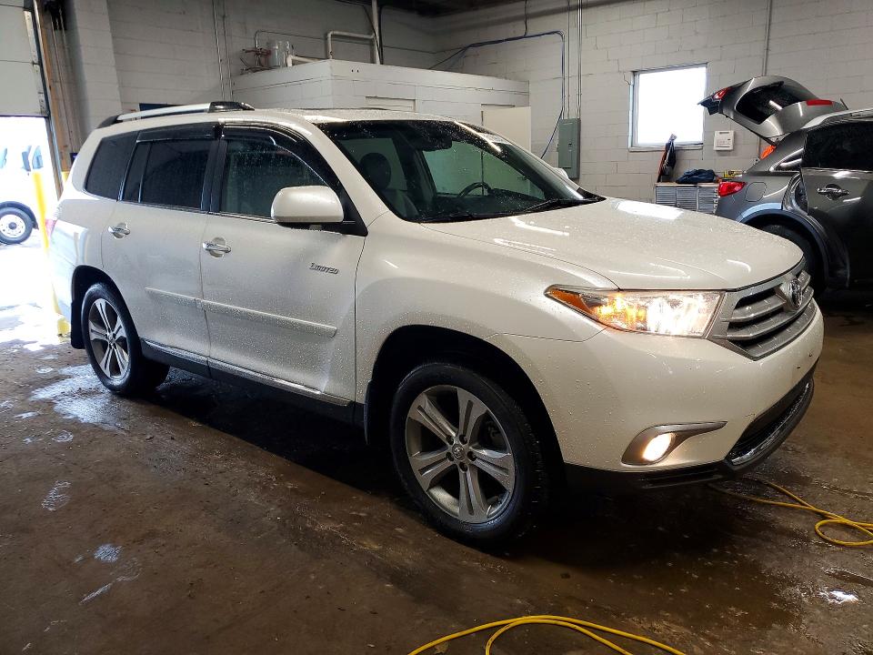 2011 Toyota Highlander VIN 5TDDK3EH0BS047797 COPART salvage auction — HAIL, Ia - Cert Of Title-Salvage Title, sold $5,700 on 2026-07-22 (photo 4)