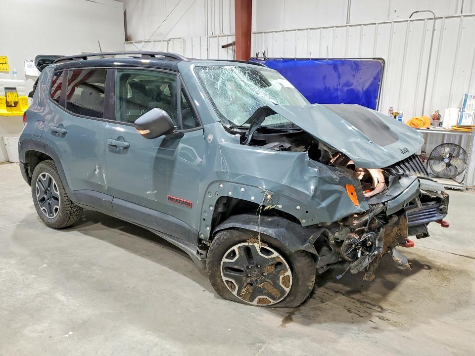 2016 Jeep VIN ZACCJBCT2GPD79275 COPART salvage auction — FRONT END, Id - Salvage Certificate Of Title, sold $200 on 2026-08-03 (photo 4)