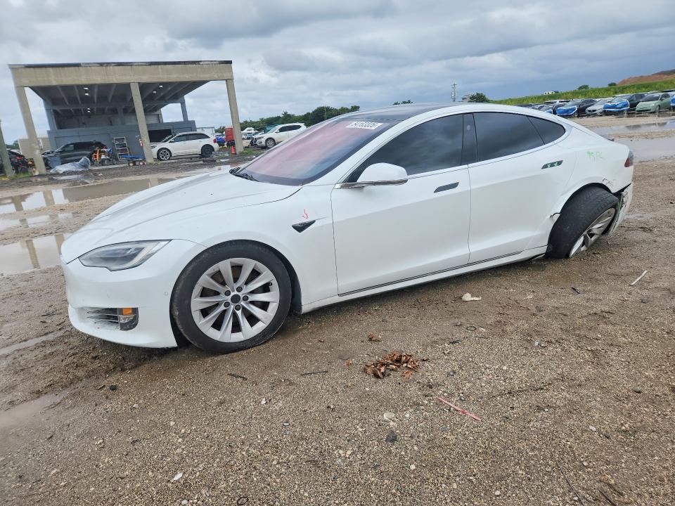 2020 Tesla Model s VIN 5YJSA1E2XLF367273 — COPART salvage auction photo