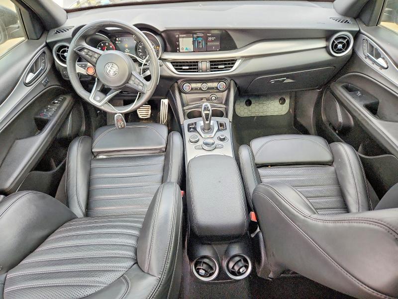 2022 Alfa romeo Stelvio VIN ZASPAKBN7N7D42339 COPART salvage auction — MINOR DENT/SCRATCHES, Il - Certificate Of Title, sold $10,800 on 2026-08-18 (photo 8)