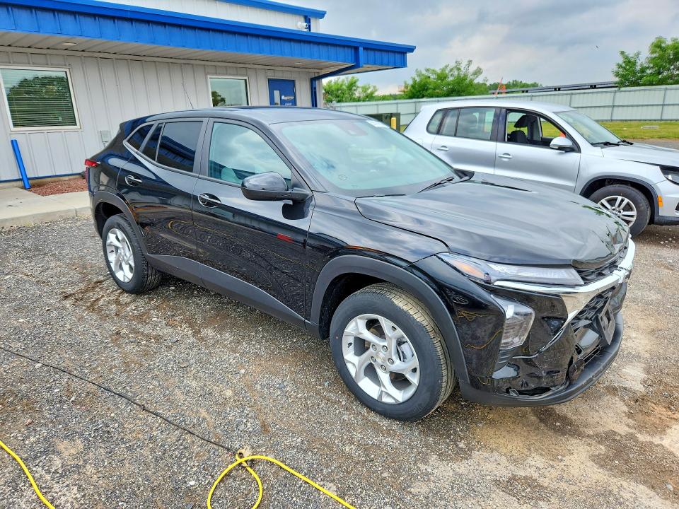 2024 Chevrolet Trax VIN KL77LFE26RC228063 COPART salvage auction — FRONT END, Wi - Cert Of Title-Salvage Vehicle, sold $5,000 on 2026-07-14 (photo 4)