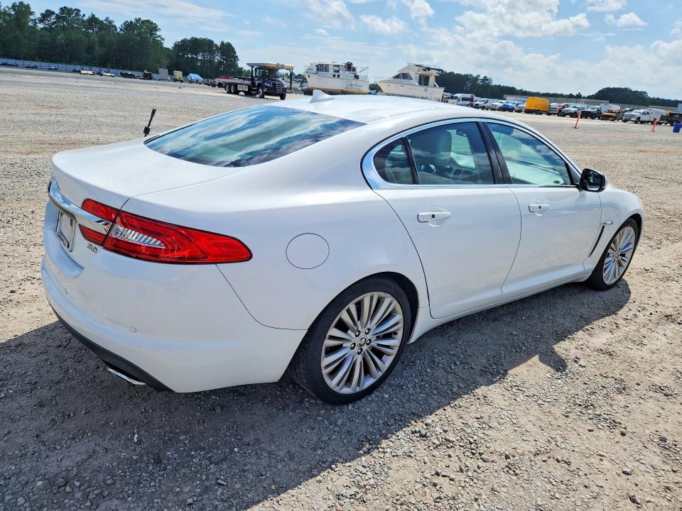 2013 Jaguar Xf VIN SAJWA0E78D8S68090 COPART salvage auction — SIDE, NC - SALVAGE CERTIFICATE OF TITLE, sold $2,700 on 2026-07-27 (photo 3)