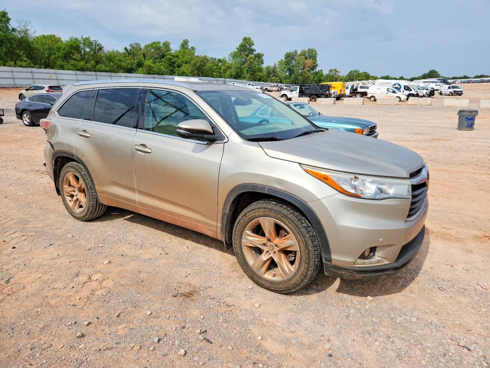 2016 Toyota Highlander VIN 5TDDKRFH6GS230355 COPART salvage auction — REAR END, OK - CERT OF TITLE-SALVAGE, sold $2,400 on 2026-07-28 (photo 4)