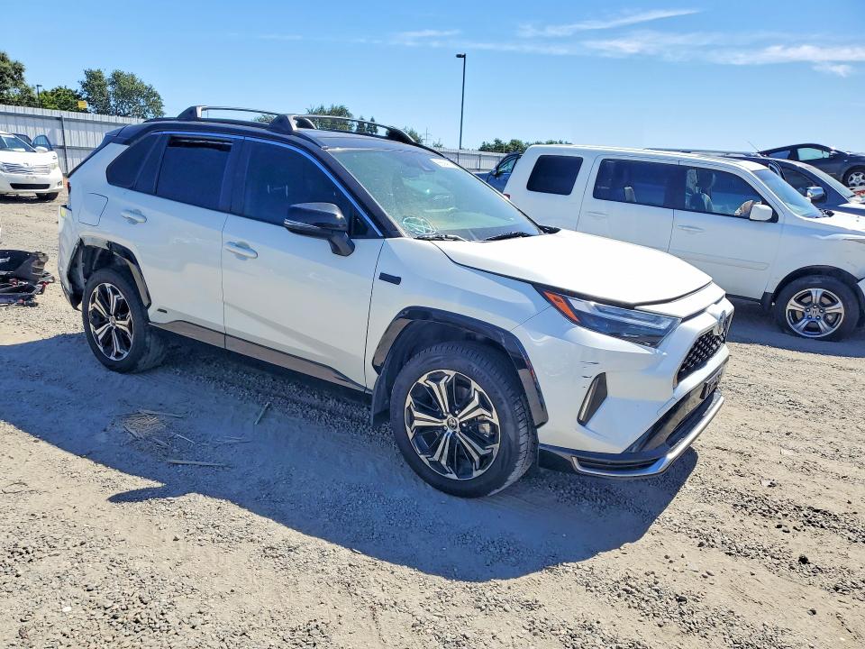 2022 Toyota Rav 4 VIN JTMEB3FV6ND106313 COPART salvage auction — REAR END, Ca - Salvage Certificate, sold $12,600 on 2026-07-07 (photo 4)