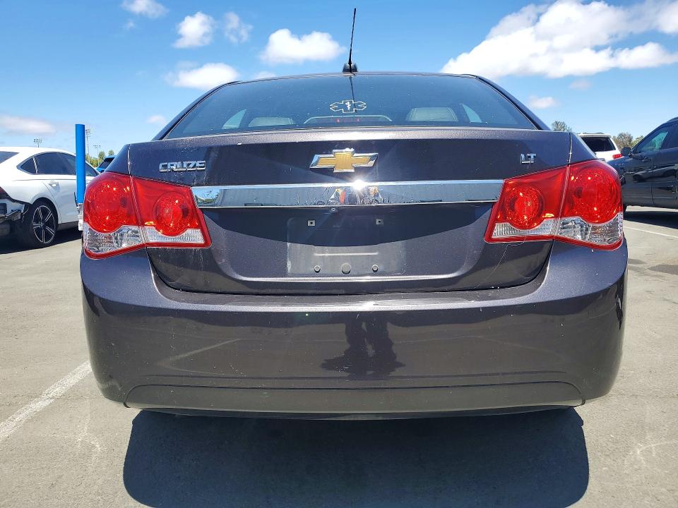 2015 Chevrolet Cruze VIN 1G1PE5SB5F7148147 COPART salvage auction — MINOR DENT/SCRATCHES, Ca - Dis/Dlr/Exp Only Clean Title, sold $850 on 2026-07-10 (photo 6)