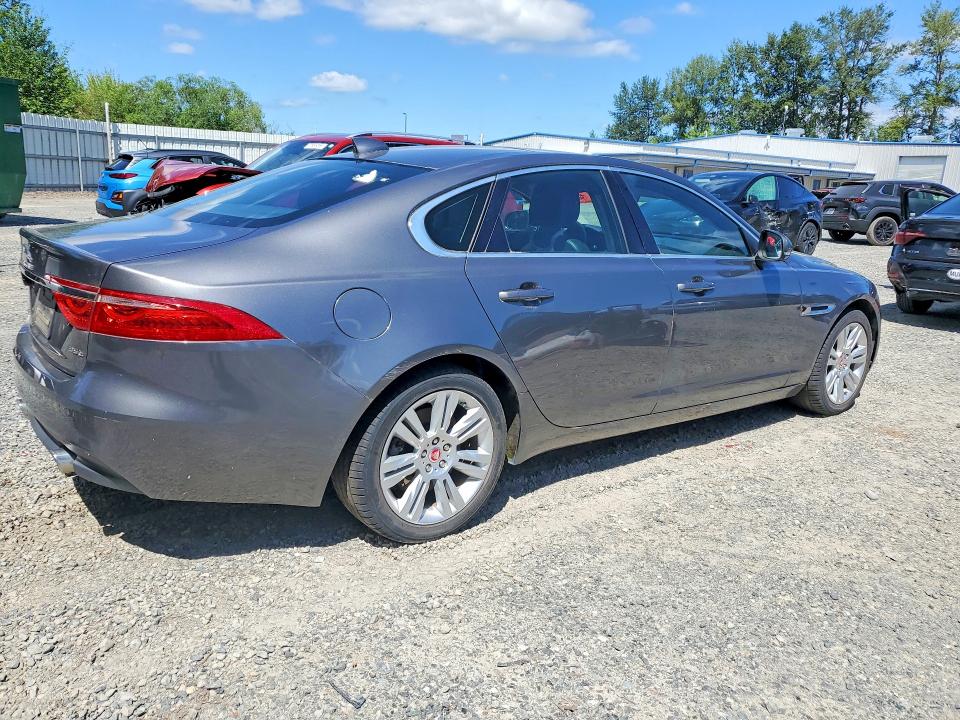 2017 Jaguar Xf VIN SAJBD4BV4HCY32658 COPART salvage auction — MECHANICAL, Tx - Certificate Of Title, sold $1,250 on 2026-07-23 (photo 3)