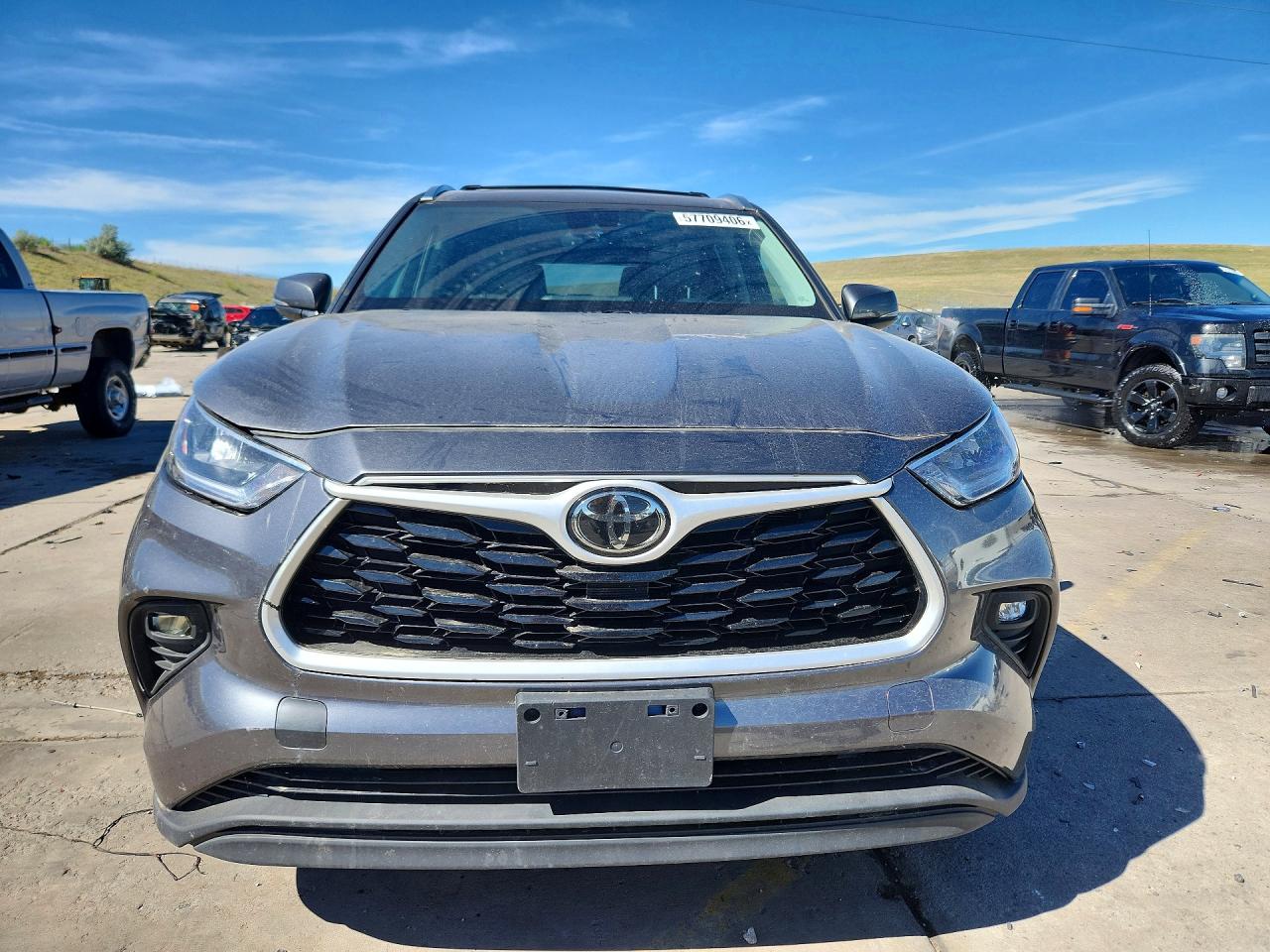 2020 Toyota VIN 5TDGZRAH9LS021461 COPART salvage auction — Hail, CO - CERT OF TITLE-REBUILT SALVAGE, sold $12,700 on 2022-12-13 (photo 5)