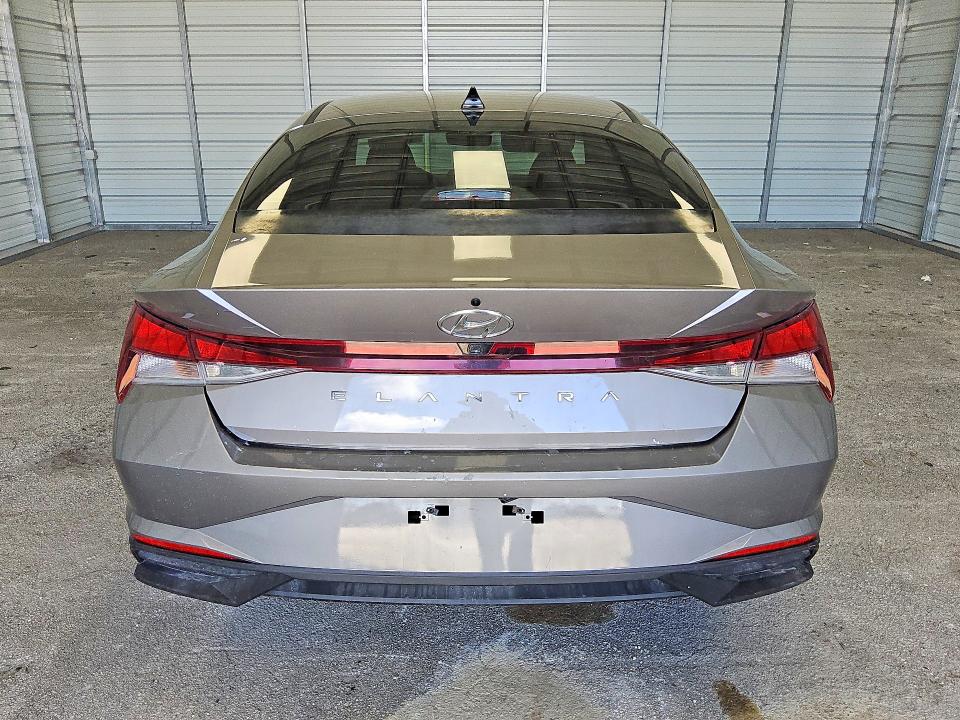 2021 Hyundai Elantra VIN KMHLM4AG2MU069416 COPART salvage auction — MINOR DENT/SCRATCHES, Fl - Certificate Of Title, sold $6,800 on 2026-07-07 (photo 6)