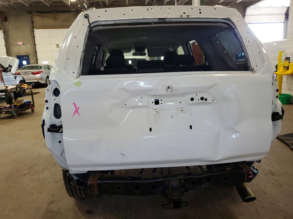2018 Toyota VIN JTEBU5JR4J5595121 COPART salvage auction — REAR END, MN - CERT OF TITLE-SALVAGE, sold $5,200 on 2026-07-21 (photo 6)