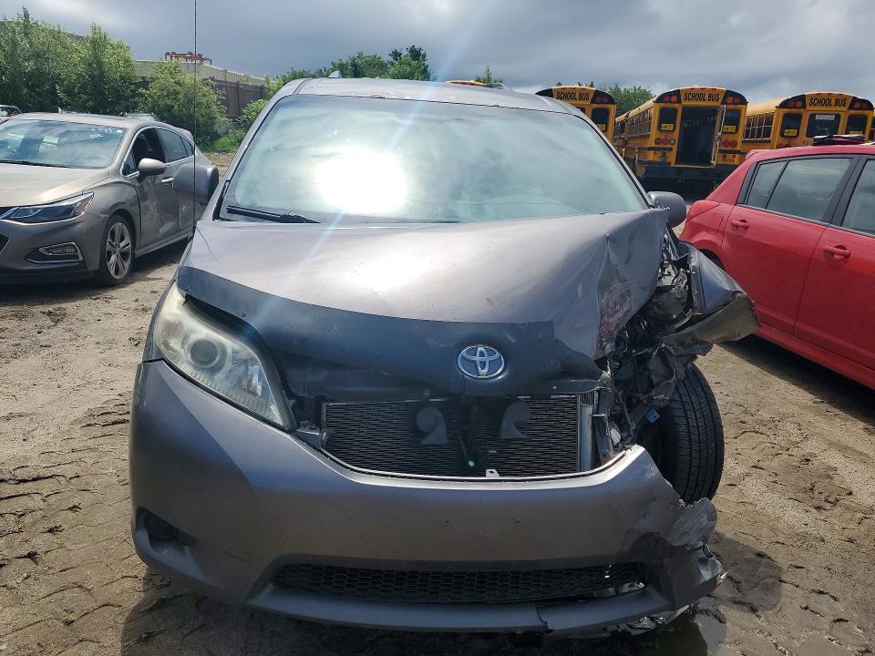 2013 Toyota Sienna VIN 5TDKK3DC8DS355882 COPART salvage auction — FRONT END, ON - PERMIT SALVAGE, sold $2,400 on 2026-07-14 (photo 5)