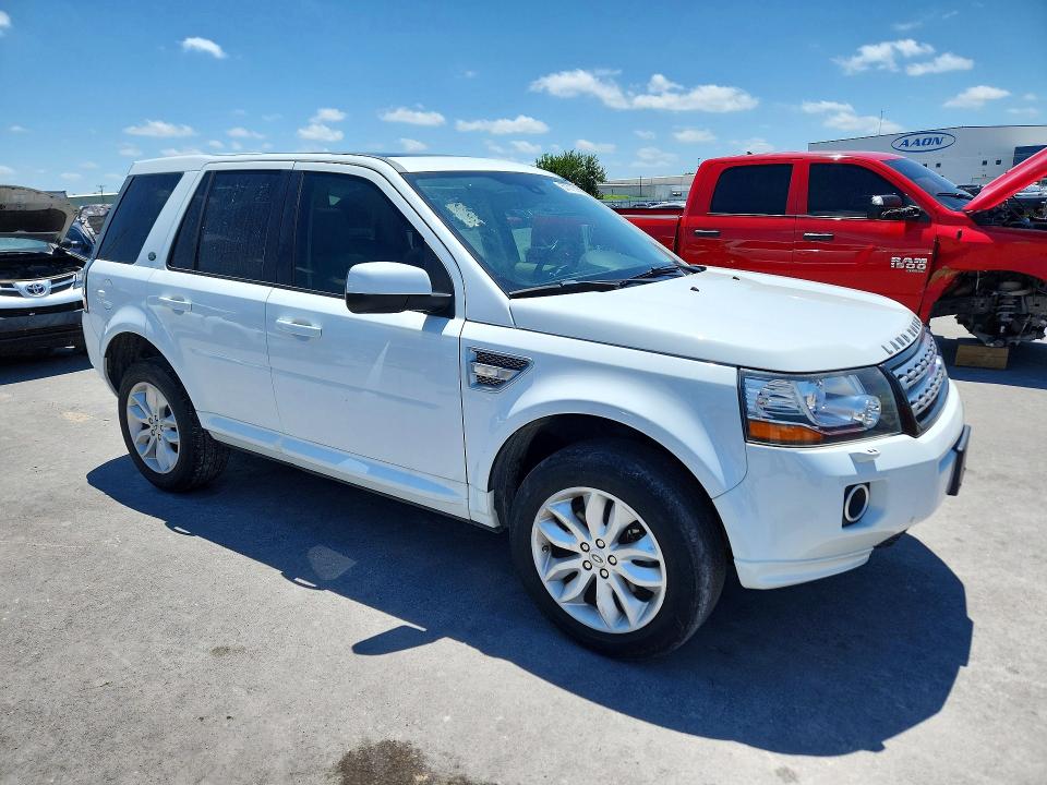 2013 Land rover Lr2 VIN SALFR2BG6DH365644 COPART salvage auction — MECHANICAL, Ok - Certificate Of Title, sold $1,900 on 2026-07-10 (photo 4)