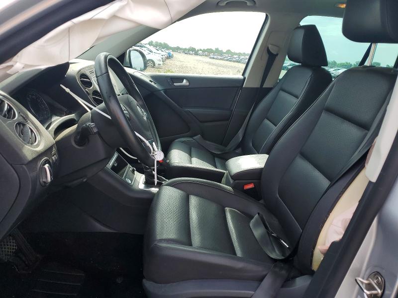 2017 Volkswagen Tiguan VIN WVGRV7AX2HK002454 COPART salvage auction — SIDE, Ky - Cert Of Title-Salvage, sold $2,050 on 2026-07-20 (photo 7)