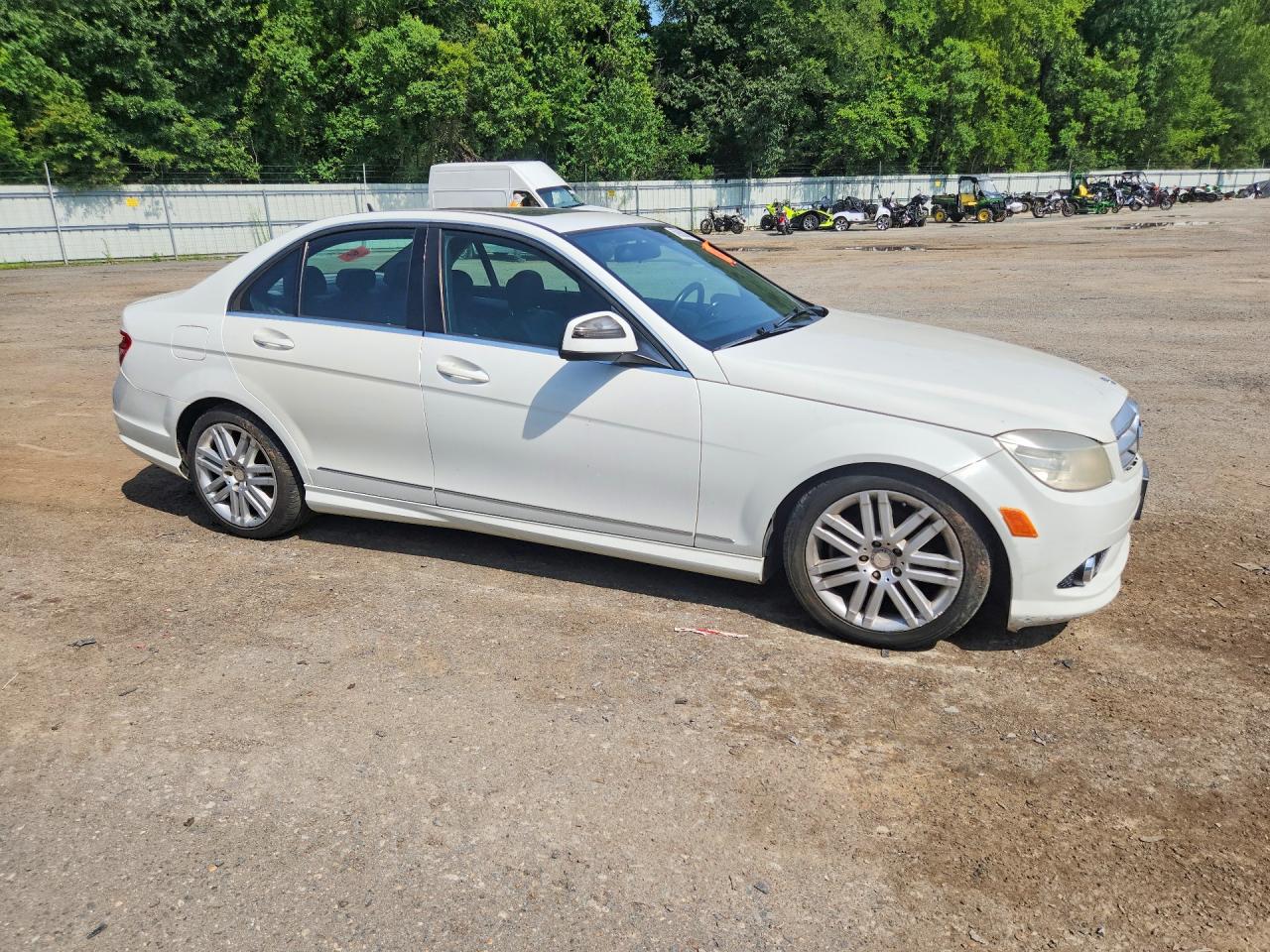 2009 Mercedes-Benz C-Class VIN WDDGF54X39R047586 COPART salvage auction — Hail, LA - CERTIFICATE OF TITLE, sold $450 on 2026-07-09 (photo 4)