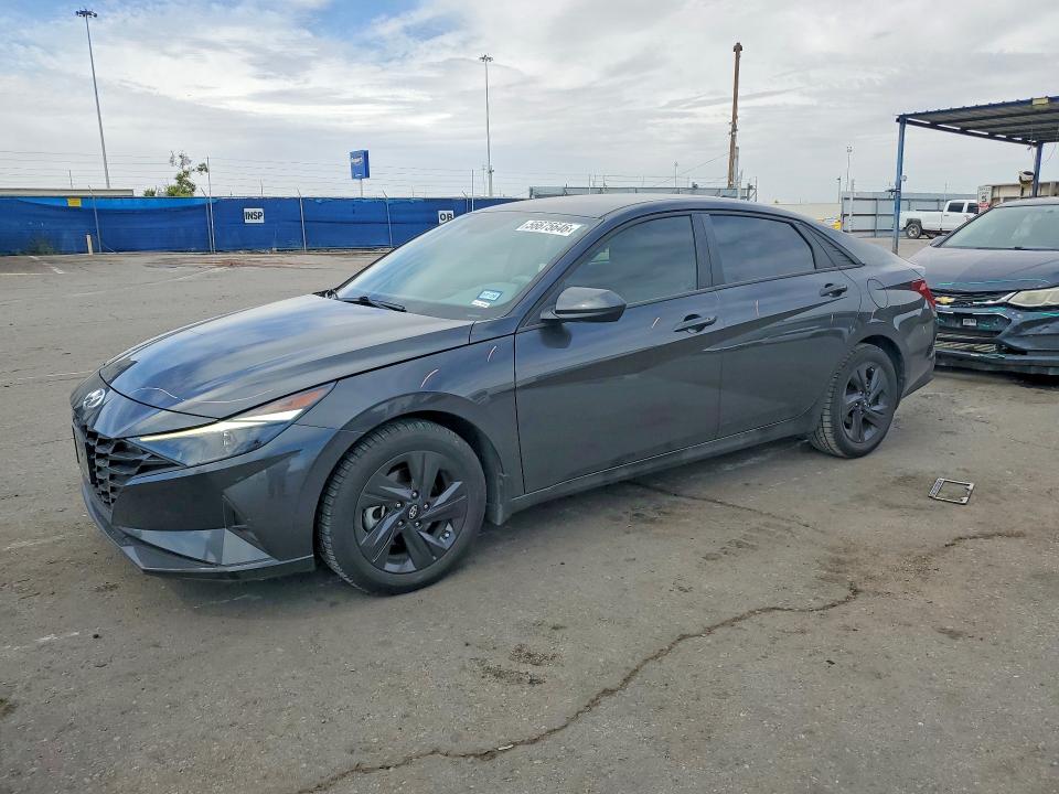 2023 Hyundai Elantra VIN 5NPLM4AG4PH091999 COPART salvage auction — SIDE, Tx - Salvage Vehicle Title, sold $150 on 2026-07-24 (photo 1)