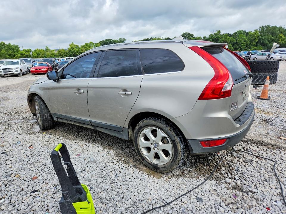 2011 Volvo Xc60 VIN YV4952DL7B2206249 COPART salvage auction — FRONT END, AL - CERT OF TITLE-SALVAGE TITLE, sold $225 on 2026-07-28 (photo 2)