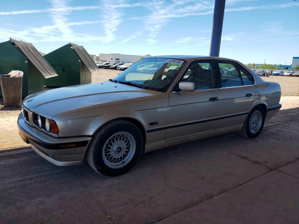 1995 BMW 5 series VIN WBAHD6326SGK56674 — COPART salvage auction photo