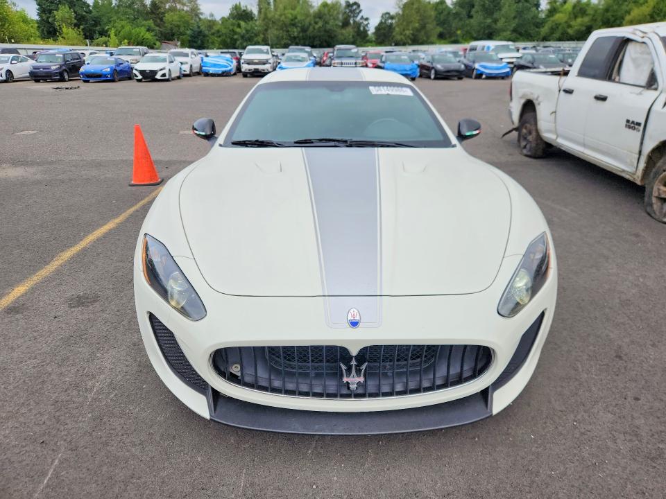 2012 Maserati Granturismo VIN ZAM45MLA9C0065184 COPART salvage auction — VANDALISM, OR - SALVAGE TITLE CERTIFICATE, sold $21,100 on 2026-08-26 (photo 5)