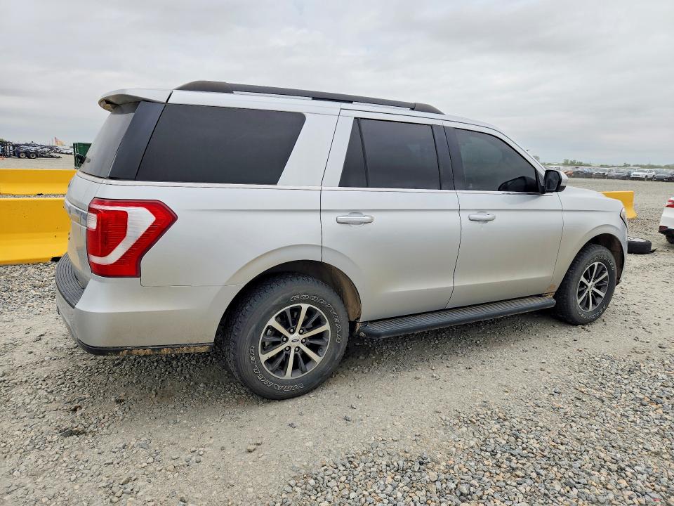 2019 Ford Expedition VIN 1FMJU1JT6KEA36977 COPART salvage auction — HAIL, CO - SALVAGE TITLE, sold $13,000 on 2026-07-02 (photo 3)