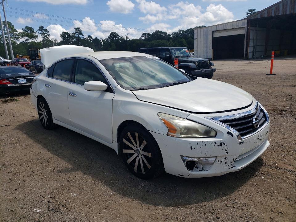 2015 Nissan Altima VIN 1N4AL3AP5FC137814 COPART salvage auction — REAR END, La - Cert Of Title-Salvage, sold $425 on 2026-07-02 (photo 4)