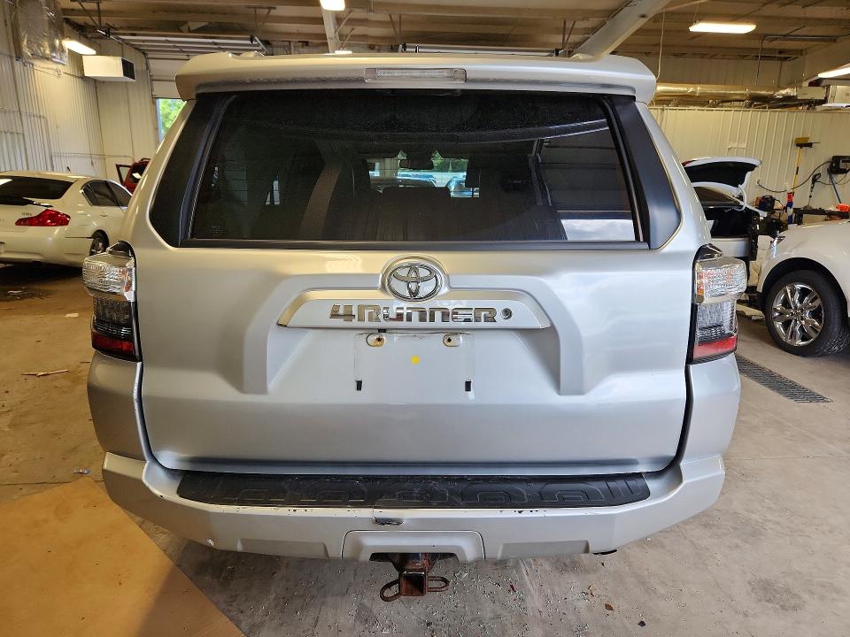 2017 Toyota 4runner VIN JTEBU5JR1H5455201 COPART salvage auction — FRONT END, MN - CERT OF TITLE-PRIOR SALVAGE, sold $325 on 2026-07-21 (photo 6)