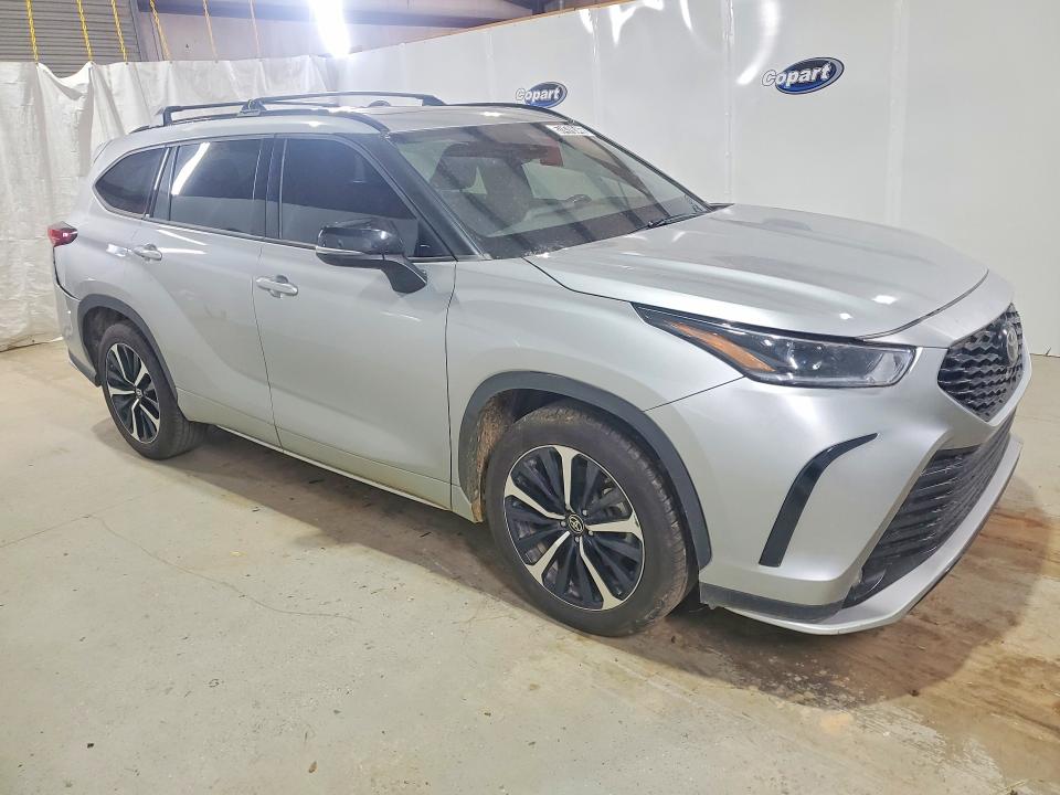 2021 Toyota Highlander VIN 5TDJZRAH2MS059718 COPART salvage auction — REAR END, LA - CERTIFICATE OF TITLE, sold $15,500 on 2026-07-30 (photo 4)