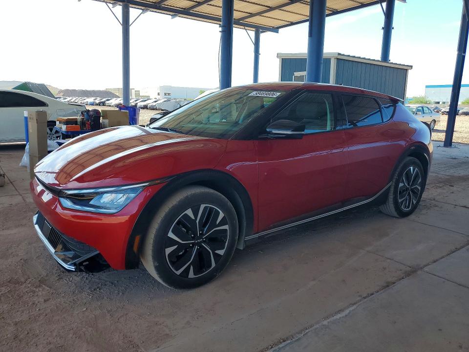 2024 Kia Ev6 VIN KNDC34LA2R5205108 COPART salvage auction — MINOR DENT/SCRATCHES, AZ - CERT OF TITLE - SALVAGE, sold $11,700 on 2026-07-28 (photo 1)
