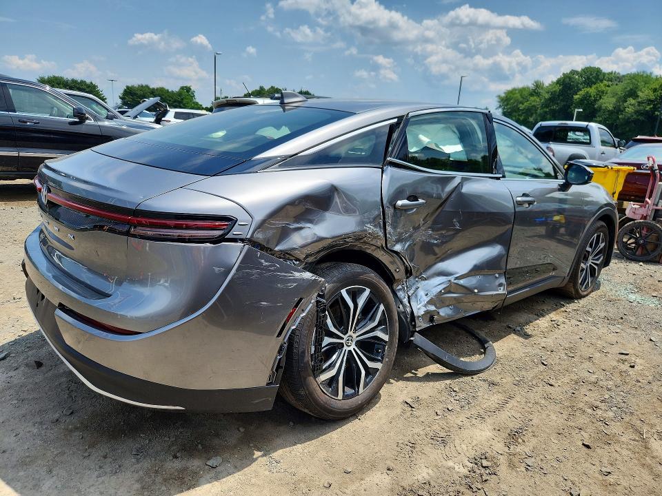 2023 Toyota Crown VIN JTDAAAAF8P3011444 COPART salvage auction — SIDE, Ct - Cert Of Title-Salvage, sold $7,600 on 2026-07-09 (photo 3)