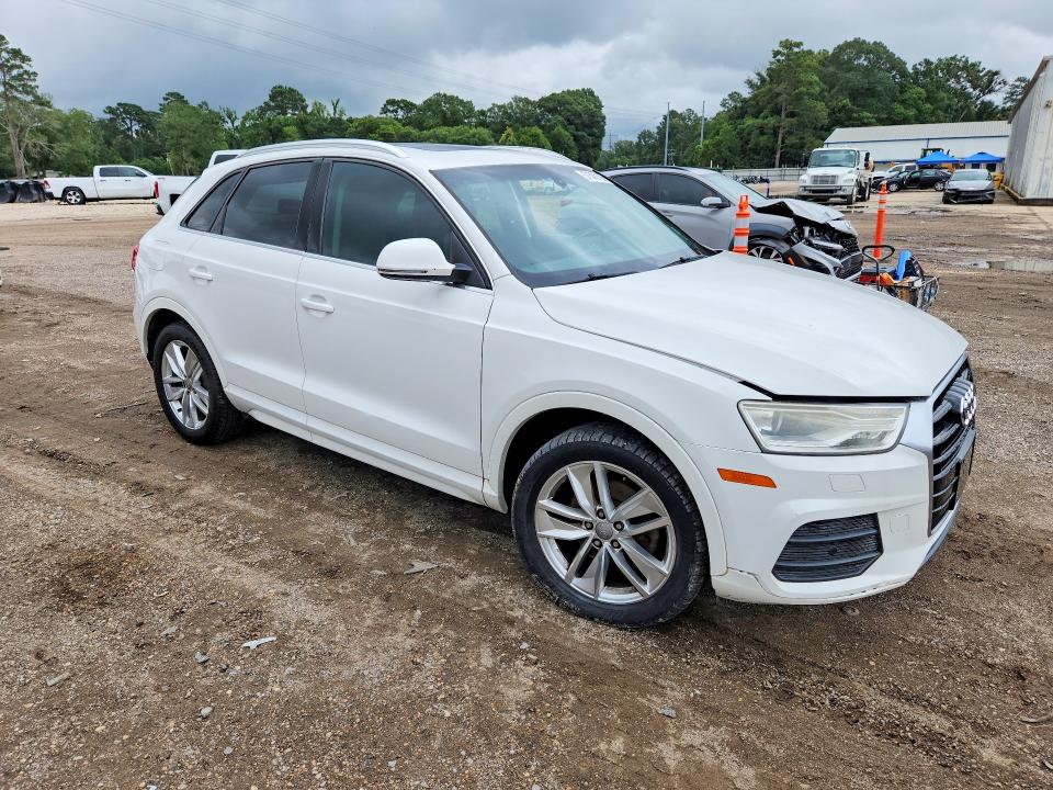 2016 Audi Q3 VIN WA1BFCFS5GR006989 COPART salvage auction — MINOR DENT/SCRATCHES, La - Certificate Of Title (P), sold $4,500 on 2026-07-10 (photo 4)