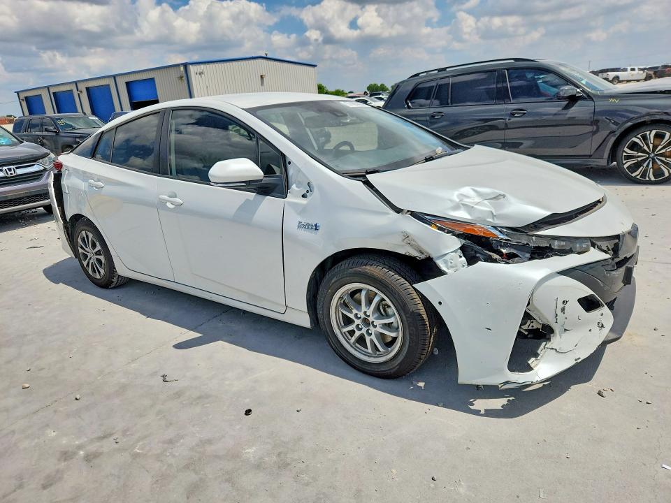 2021 Toyota Prius VIN JTDKAMFP1M3189263 COPART salvage auction — FRONT END, Tx - Certificate Of Title, sold $9,600 on 2026-08-18 (photo 4)