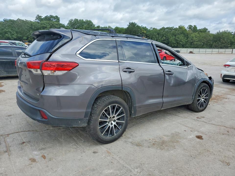 2018 Toyota Highlander VIN 5TDKZRFH8JS545507 COPART salvage auction — ALL OVER, Ok - Cert Of Title-Salvage, sold $3,300 on 2026-07-16 (photo 3)