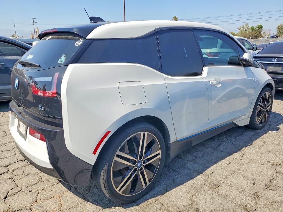 2014 BMW I3 VIN WBY1Z2C53EV286125 COPART salvage auction — MINOR DENT/SCRATCHES, Ca - Dis/Dlr/Exp Only Clean Title, sold $3,150 on 2026-07-30 (photo 3)