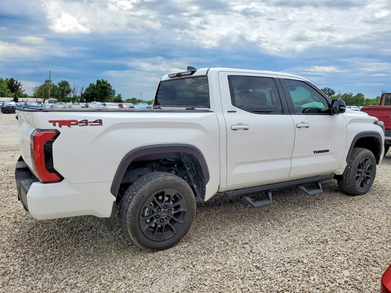 2025 Toyota Tundra VIN 5TFWA5DB1SX294261 COPART salvage auction — Hail, ID - SALVAGE CERTIFICATE OF TITLE, sold $33,500 on 2026-06-29 (photo 3)
