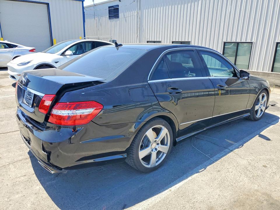 2010 Mercedes-benz E-klasse VIN WDDHF5GB4AA137563 COPART salvage auction — REAR END, Ca - Salvage Certificate, sold $2,350 on 2026-07-10 (photo 3)
