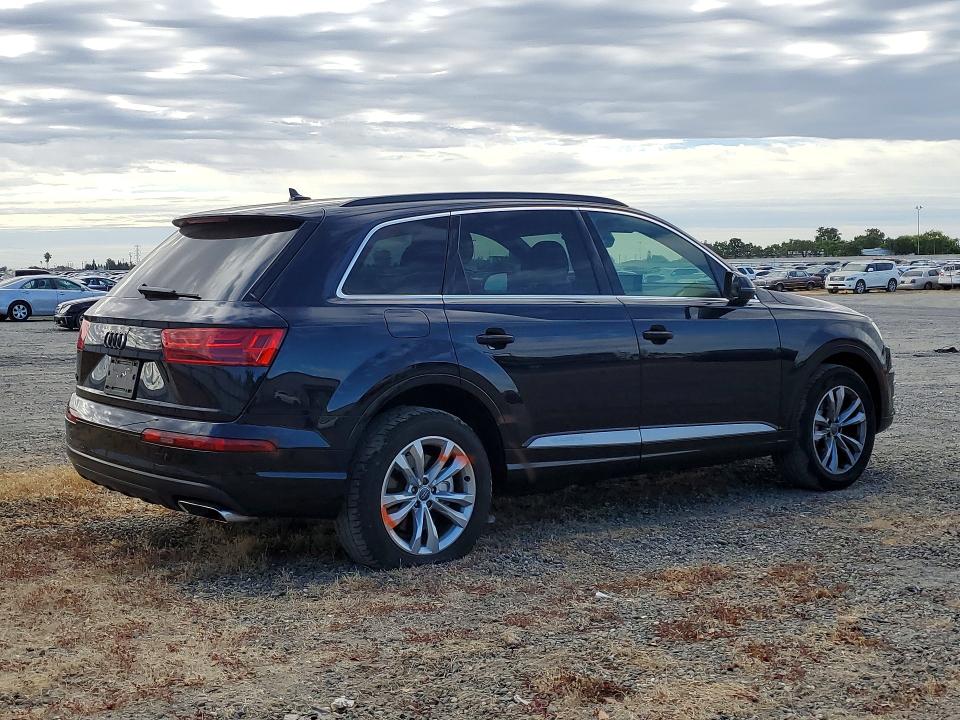 2018 Audi Q7 VIN WA1LHAF70JD000343 COPART salvage auction — NORMAL WEAR, Ca - Dlr/Dis/Exp Only Salvage Title (P), sold $12,700 on 2026-07-28 (photo 3)